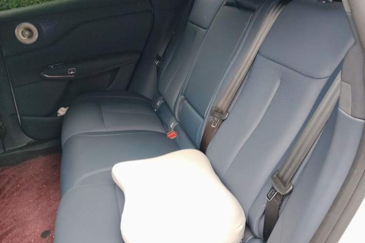 Used VOYAH COURAGE 2025 Model Rear-Drive Qiankun Edition Left Rear Seat