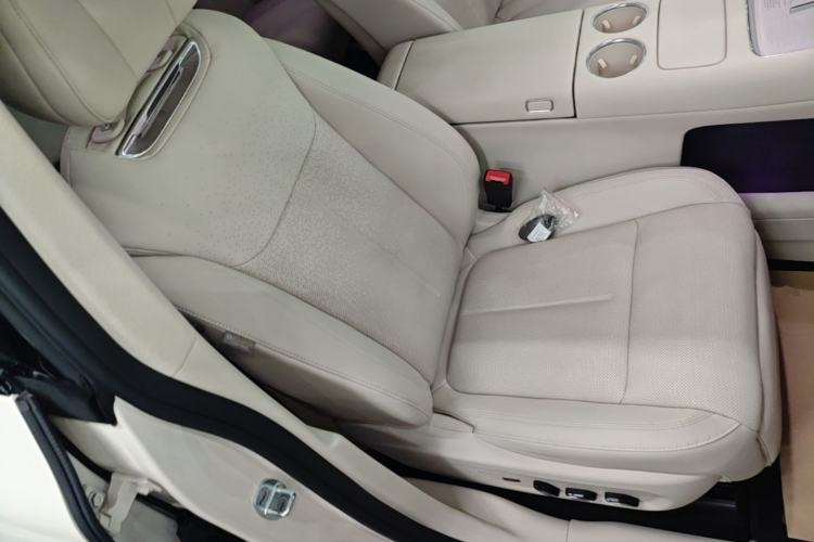 Used VOYAH COURAGE 2025 Model Four-Wheel-Drive Qiankun Edition Right Front Seat