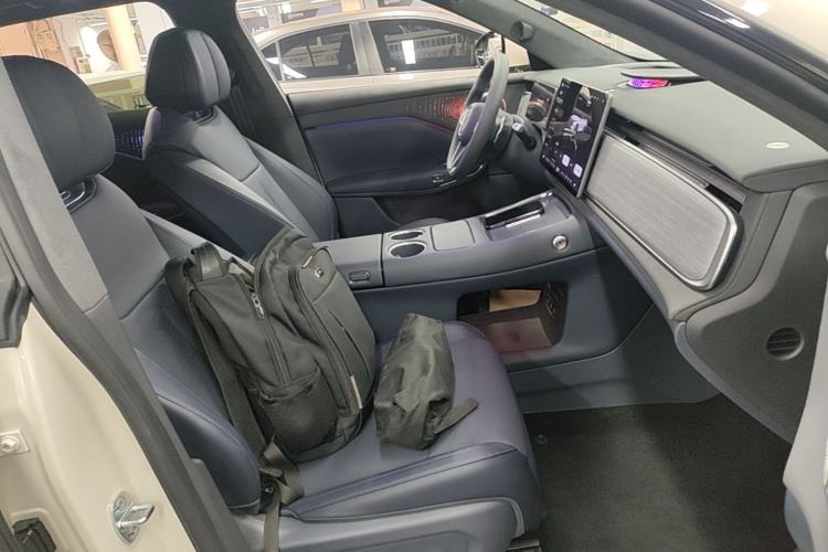 Used VOYAH COURAGE 2025 Model Four-Wheel-Drive Qiankun Edition Right Front Seat
