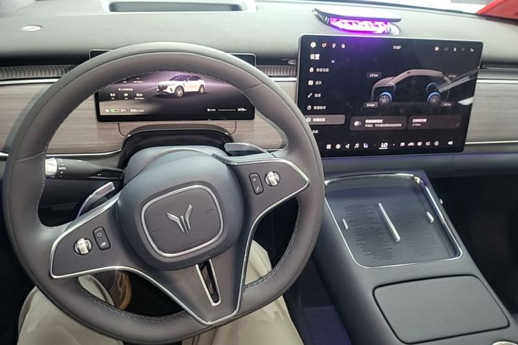 Used VOYAH COURAGE 2025 Model Four-Wheel-Drive Qiankun Edition Steering Wheel