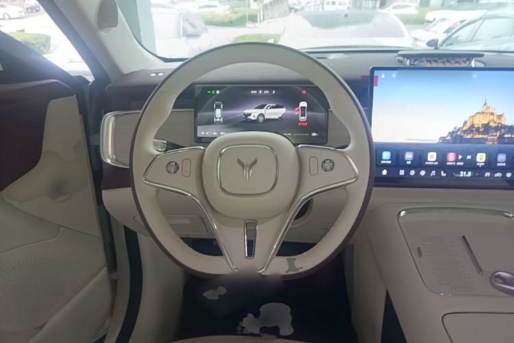 Used VOYAH COURAGE 2025 Model Rear-Drive Qiankun Edition Steering Wheel