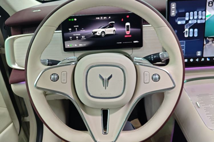 Used VOYAH COURAGE 2025 Model Four-Wheel-Drive Qiankun Edition Steering Wheel