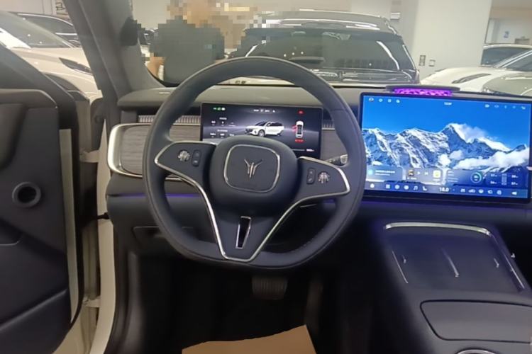 Used VOYAH COURAGE 2025 Model Four-Wheel-Drive Qiankun Edition Steering Wheel