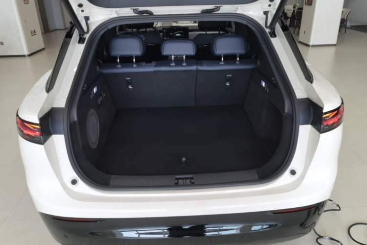 Used VOYAH COURAGE 2025 Model Four-Wheel-Drive Qiankun Edition Trunk