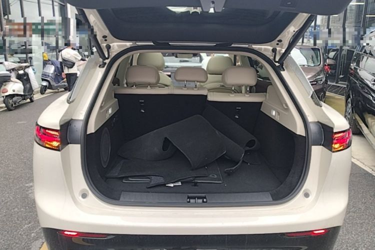 Used VOYAH COURAGE 2025 Model Four-Wheel-Drive Qiankun Edition Trunk