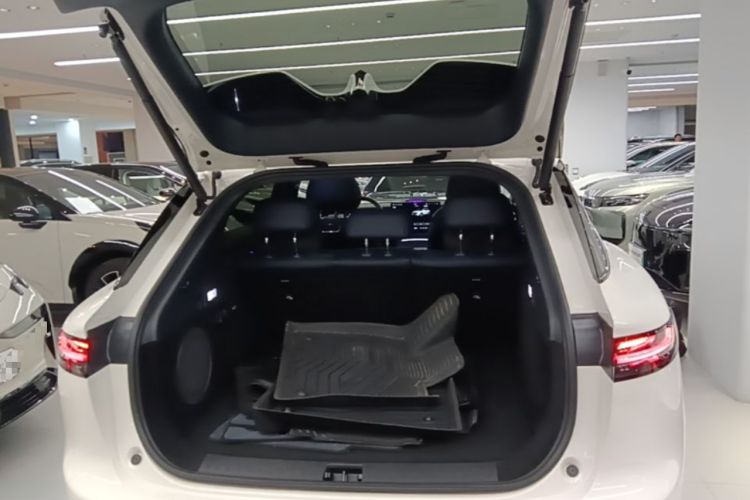 Used VOYAH COURAGE 2025 Model Four-Wheel-Drive Qiankun Edition Trunk
