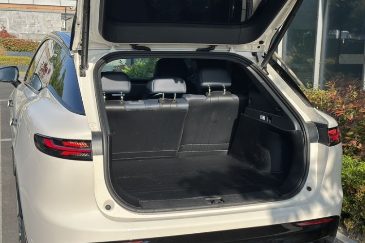 Used VOYAH COURAGE 2025 Model Rear-Drive Qiankun Edition Trunk
