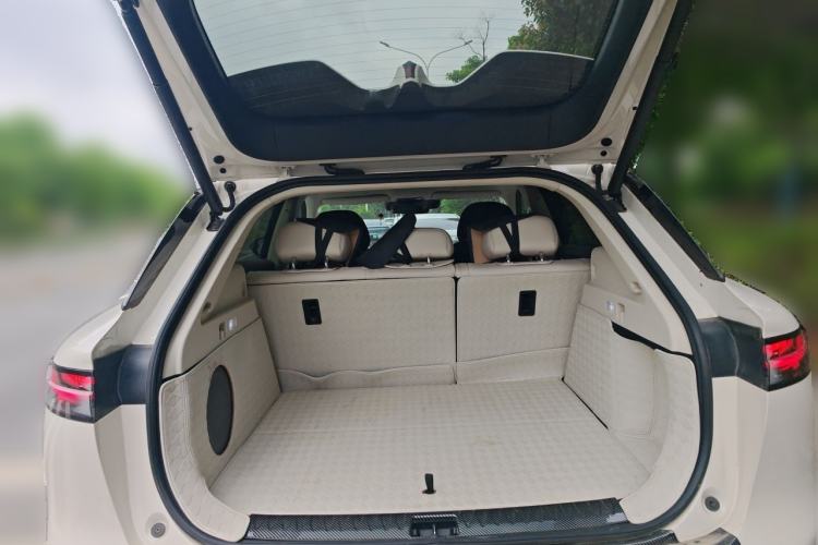 Used VOYAH COURAGE 2025 Model Rear-Drive Qiankun Edition Trunk