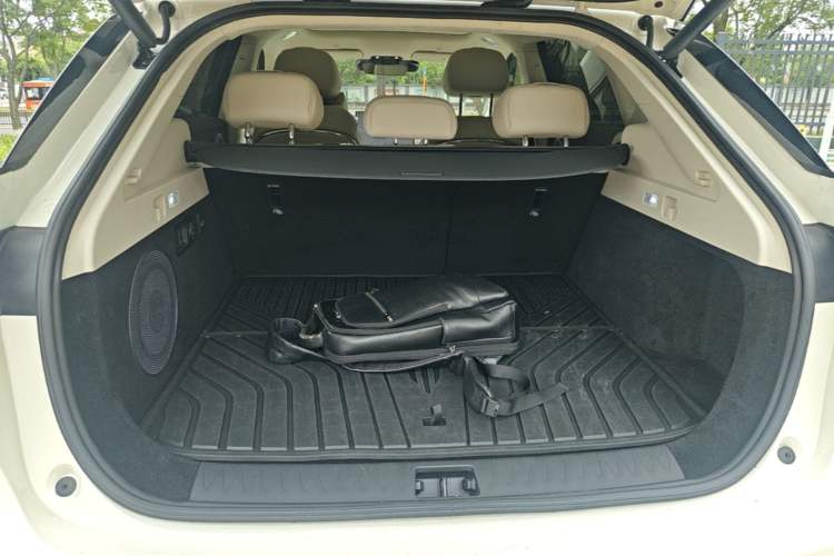 Used VOYAH COURAGE 2025 Model Four-Wheel-Drive Qiankun Edition Trunk