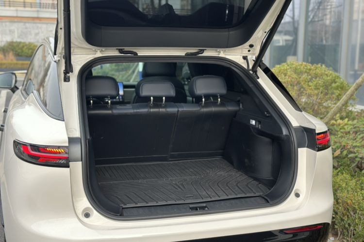 Used VOYAH COURAGE 2025 Model Rear-Drive Qiankun Edition Trunk