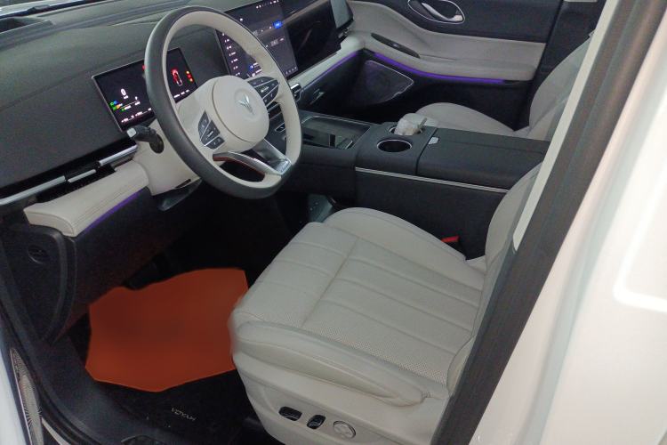 Used VOYAH Dream 2025 PHEV Four-Wheel Drive Prestige Kunpeng Edition Left Front Seat
