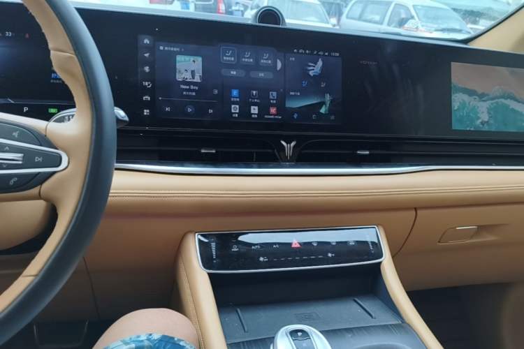 Used VOYAH Dream 2022 Low-Carbon Edition Dream+ Smart Enjoyment Package Audio And AC Panel