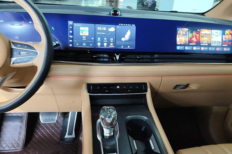 Used VOYAH Dream 2022 Low-Carbon Edition Plus Intelligent Driving Package Audio And AC Panel