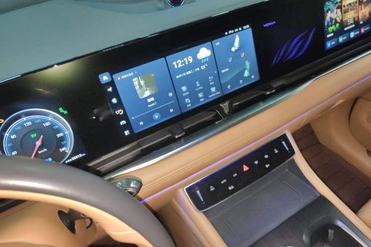 Used VOYAH Dream 2022 Low-Carbon Edition Dream+ Smart Enjoyment Package Audio And AC Panel