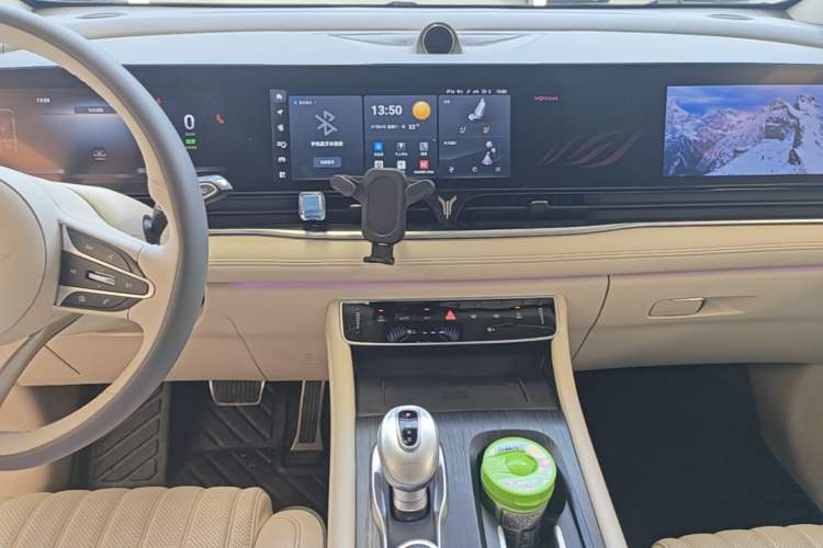 Used VOYAH Dream 2022 Low-Carbon Edition Dream+ Smart Enjoyment Package Audio And AC Panel