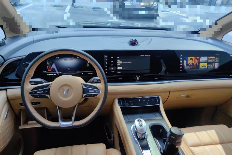 Used VOYAH Dream 2022 0-Emission Version Range of 475 km Center Console