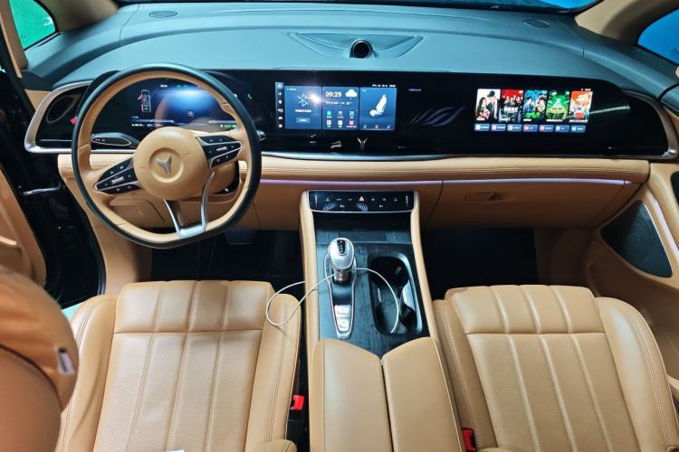 Used VOYAH Dream 2022 Low-Carbon Edition Plus Intelligent Driving Package Center Console