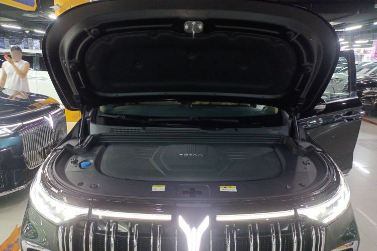 Used VOYAH Dream 2022 Low-Carbon Edition Dream+ Smart Enjoyment Package Engine Bay
