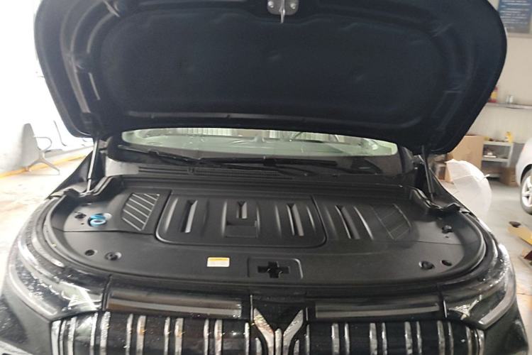 Used VOYAH Dream 2022 0-Emission Edition Dream+ Smart Range Package – 605 km Engine Bay