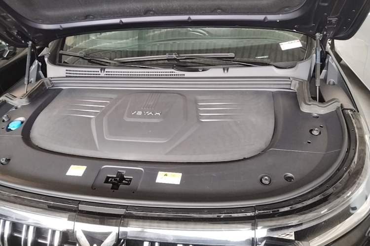 Used VOYAH Dream 2022 Low-Carbon Edition Home Engine Bay