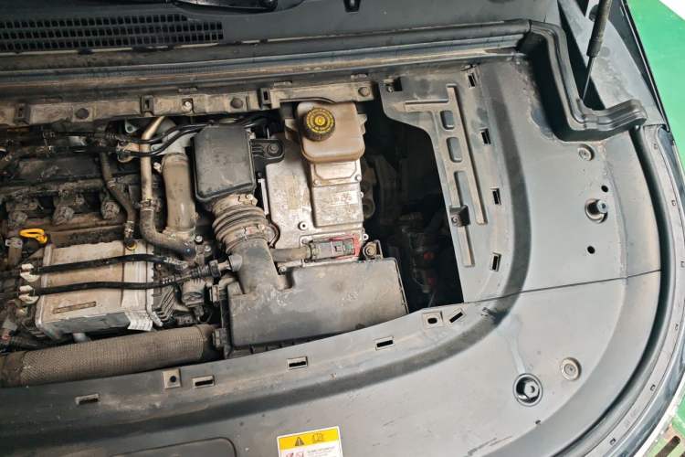 Used VOYAH Dream 2022 Low-Carbon Edition Plus Intelligent Driving Package Engine Bay Left