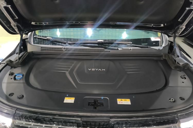 Used VOYAH Dream 2022 Low-Carbon Edition Dream+ Smart Enjoyment Package Engine Bay