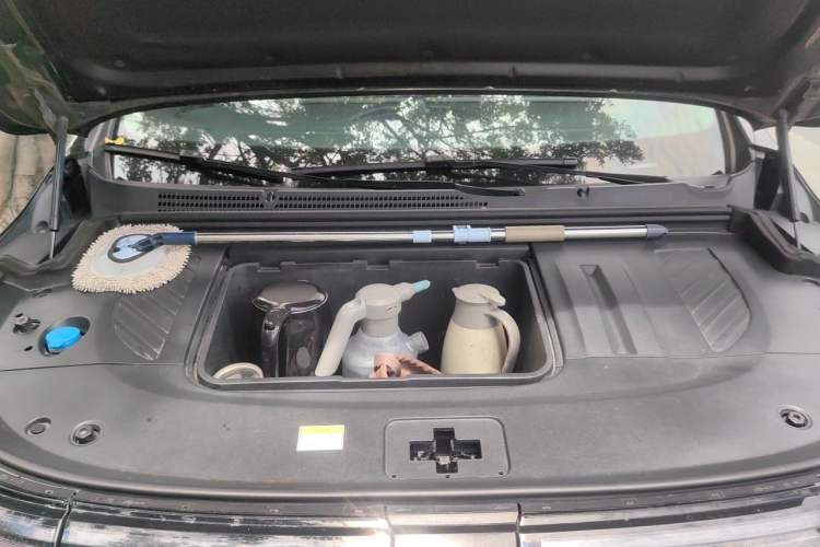 Used VOYAH Dream 2022 0-Emission Version Range of 475 km Engine Bay