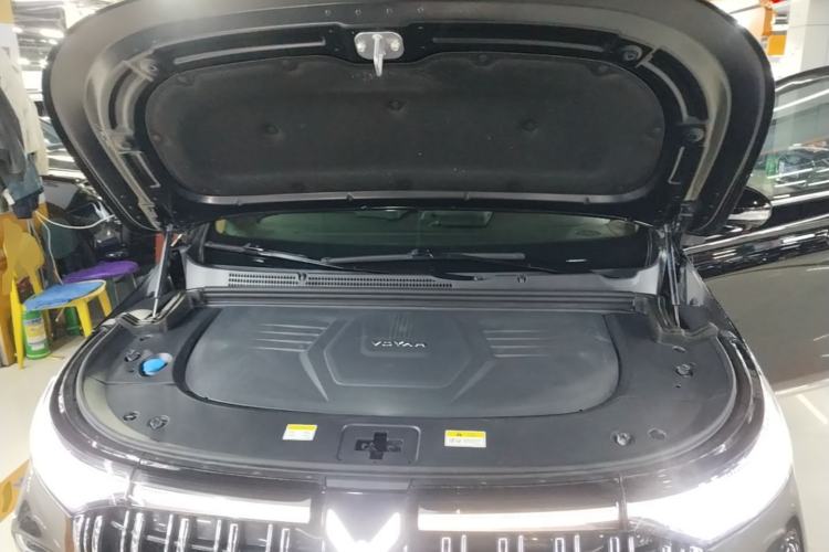 Used VOYAH Dream 2022 Low-Carbon Edition Dream+ Smart Enjoyment Package Engine Bay