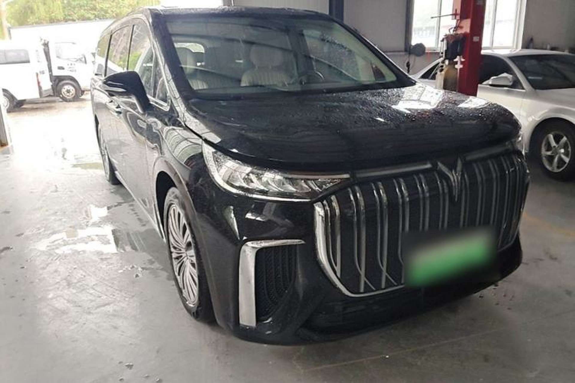 Used VOYAH Dream 2022 0-Emission Edition Dream+ Smart Range Package – 605 km Exterior 1