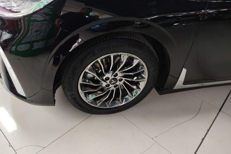 Used VOYAH Dream 2022 Low-Carbon Edition Dream+ Smart Enjoyment Package Exterior 4
