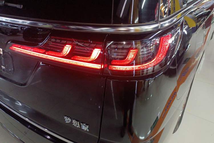 Used VOYAH Dream 2022 Low-Carbon Edition Dream+ Smart Enjoyment Package Exterior 6