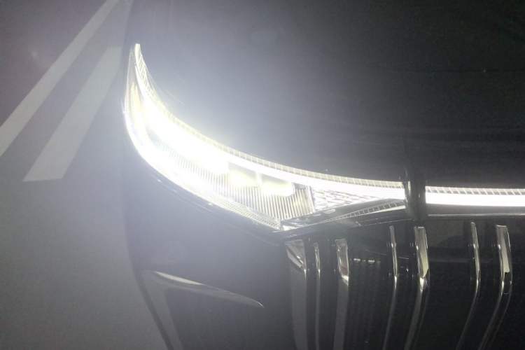 Used VOYAH Dream 2022 Low-Carbon Edition Dream+ Smart Enjoyment Package Exterior 6