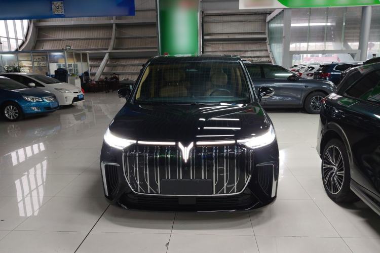 Used VOYAH Dream 2022 0-Carbon Edition Dream+ Smart Enjoyment Package 475 km Front