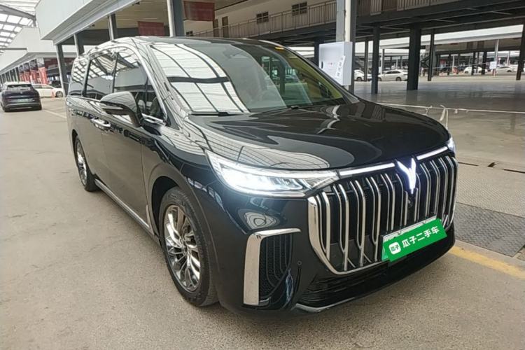 Used VOYAH Dream 2022 Low-Carbon Edition Dream+ Smart Enjoyment Package Front Right 45 Deg