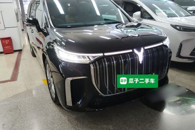 Used VOYAH Dream 2022 0-Emission Edition Dream+ Smart Range Package – 605 km Front Right 45 Deg