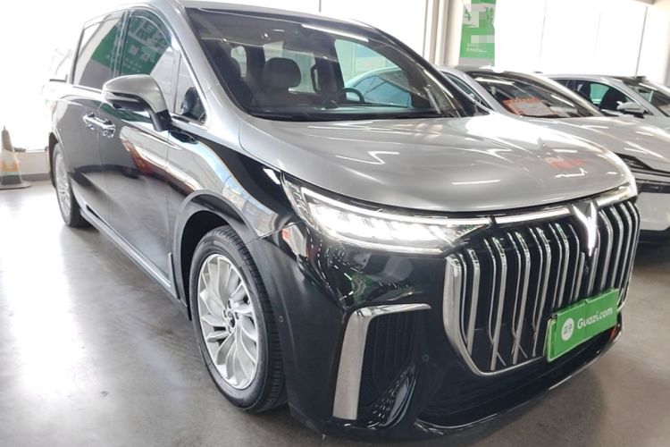 Used VOYAH Dream 2022 Low-Carbon Edition Plus Intelligent Driving Package Front Right 45 Deg