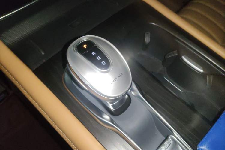 Used VOYAH Dream 2022 Low-Carbon Edition Dream+ Smart Enjoyment Package Gear Lever