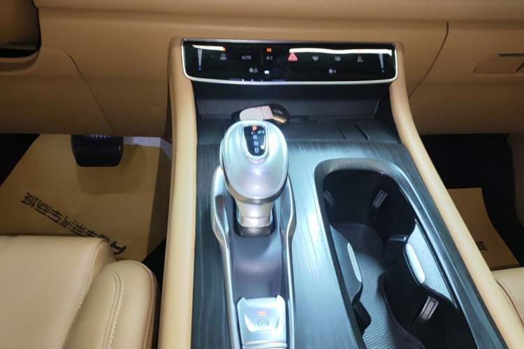 Used VOYAH Dream 2022 Low-Carbon Edition Home Gear Lever