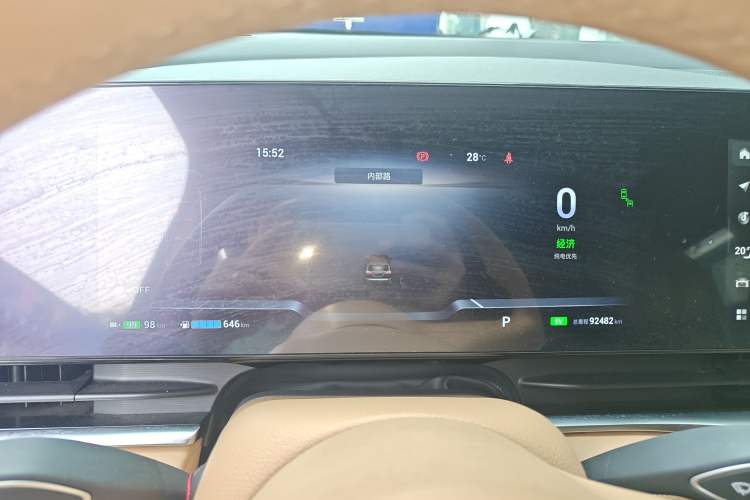 Used VOYAH Dream 2022 Low-Carbon Edition Dream+ Smart Enjoyment Package Instrument Cluster