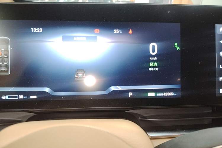 Used VOYAH Dream 2022 Low-Carbon Edition Dream+ Smart Enjoyment Package Instrument Cluster