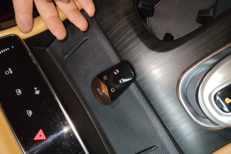 Used VOYAH Dream 2022 0-Carbon Edition Dream+ Smart Enjoyment Package 475 km Interior 1