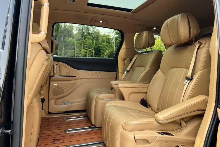 Used VOYAH Dream 2022 Low-Carbon Edition Home Interior 1