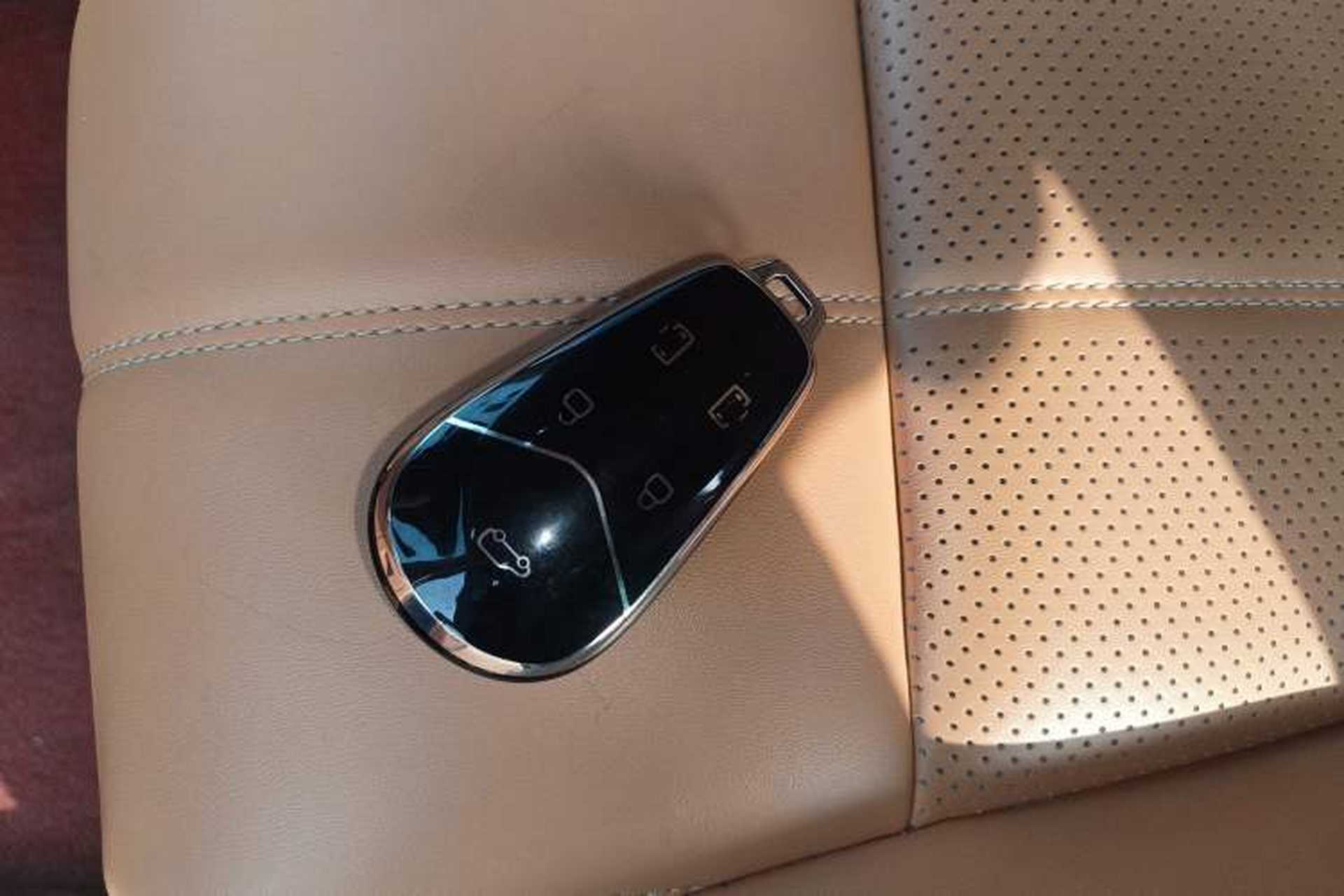 Used VOYAH Dream 2022 Low-Carbon Edition Plus Intelligent Driving Package Interior 1