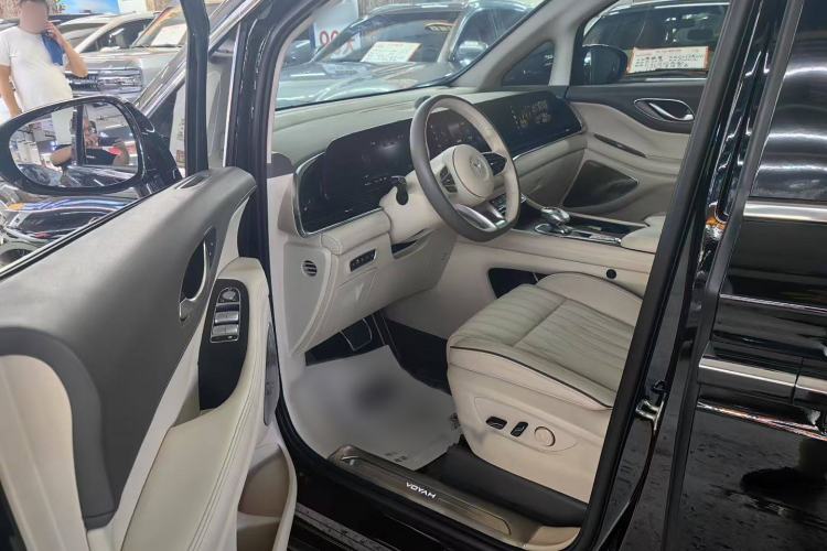 Used VOYAH Dream 2022 Low-Carbon Edition Dream+ Smart Enjoyment Package Interior 2