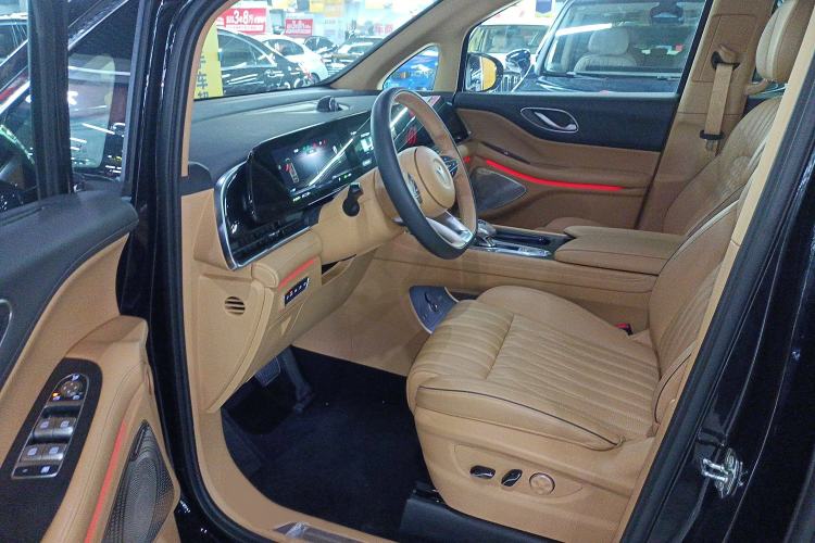 Used VOYAH Dream 2022 Low-Carbon Edition Dream+ Smart Enjoyment Package Interior 3