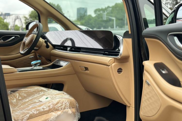Used VOYAH Dream 2022 Low-Carbon Edition Home Interior 3