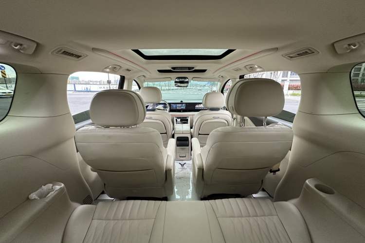 Used VOYAH Dream 2022 Low-Carbon Edition Dream+ Smart Enjoyment Package Interior 3