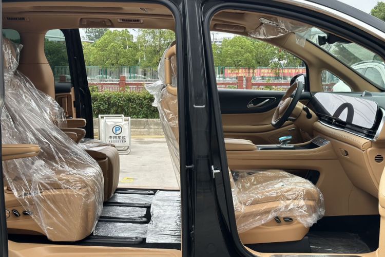 Used VOYAH Dream 2022 Low-Carbon Edition Home Interior 6