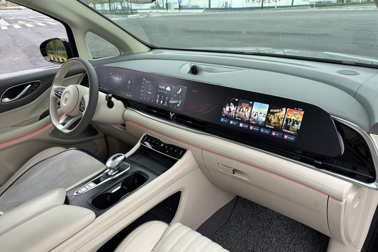Used VOYAH Dream 2022 Low-Carbon Edition Dream+ Smart Enjoyment Package Interior 9