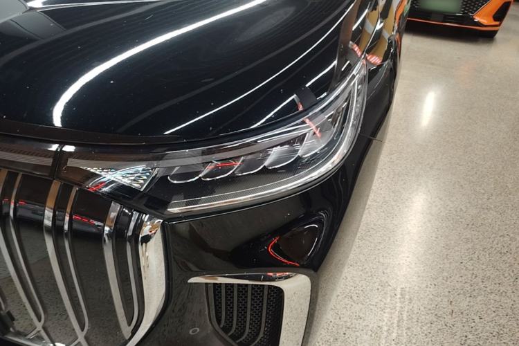 Used VOYAH Dream 2022 0-Emission Edition Dream+ Smart Range Package – 605 km Left Front Headlight